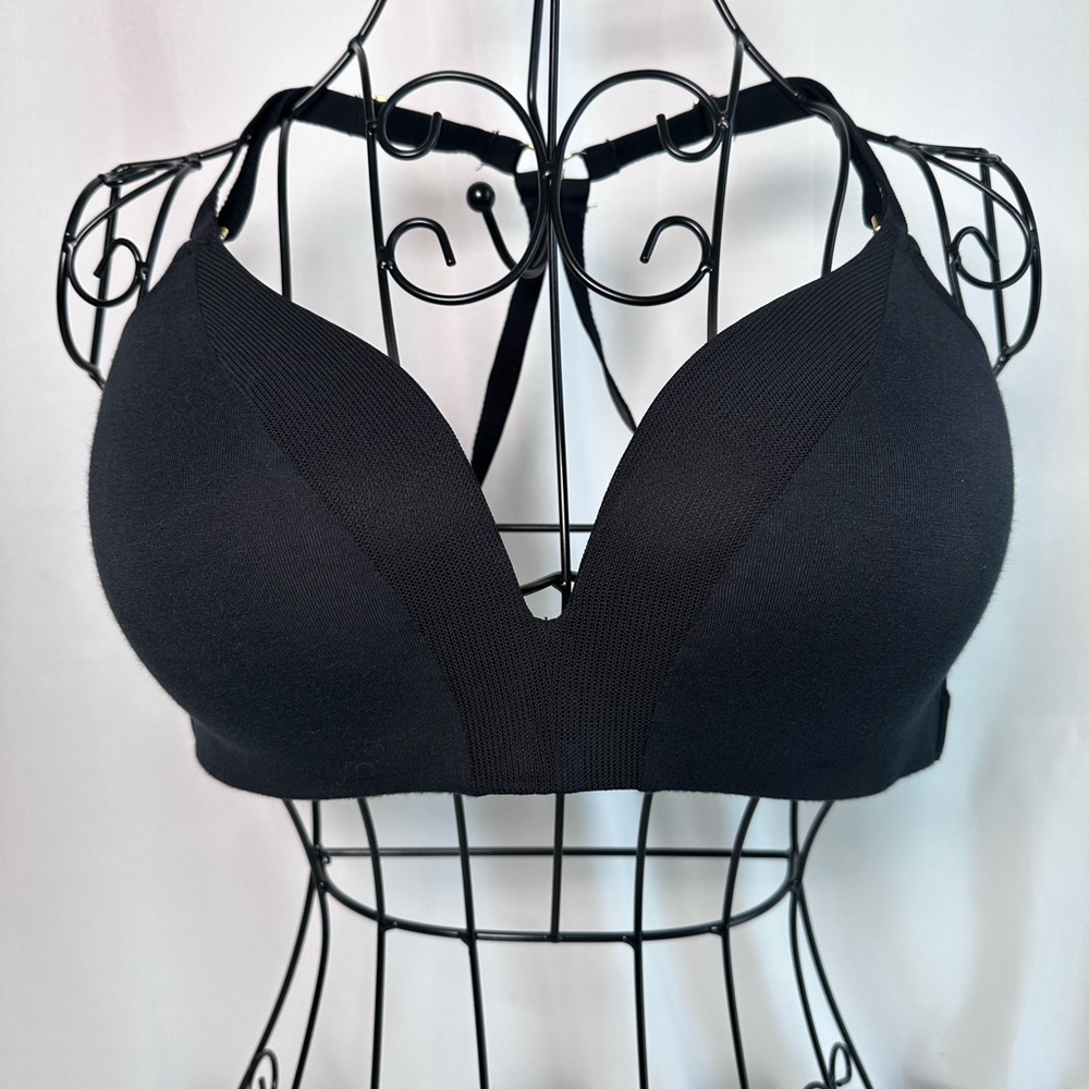Black Mesh Trim No Wire Bra NWOT 36D